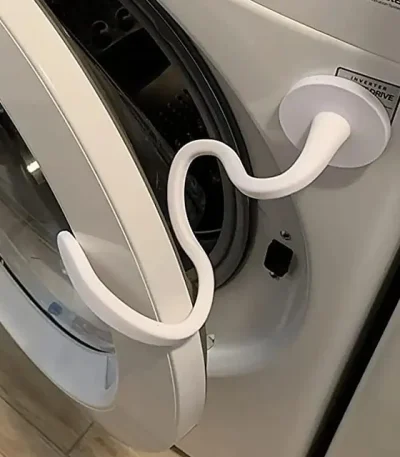 9683562